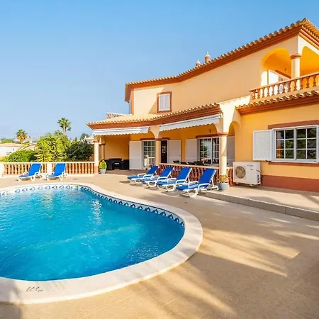 Gloria カルヴォエイロ