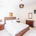 Villa Glória *